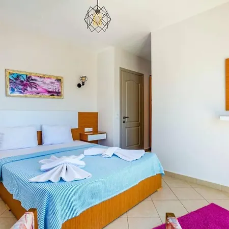 Kalkan Merkezde Deniz Manzaralı Müstakil Villa Lotus Villa *