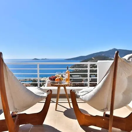 Kalkan Merkezde Deniz Manzaralı Müstakil Villa Lotus *