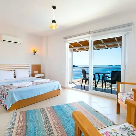 Kalkan Merkezde Deniz Manzaralı Müstakil Villa Lotus Villa Kaş