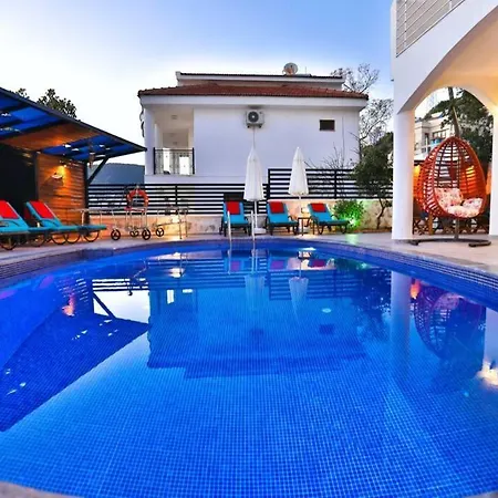Kalkan Merkezde Deniz Manzaralı Müstakil Villa Lotus *